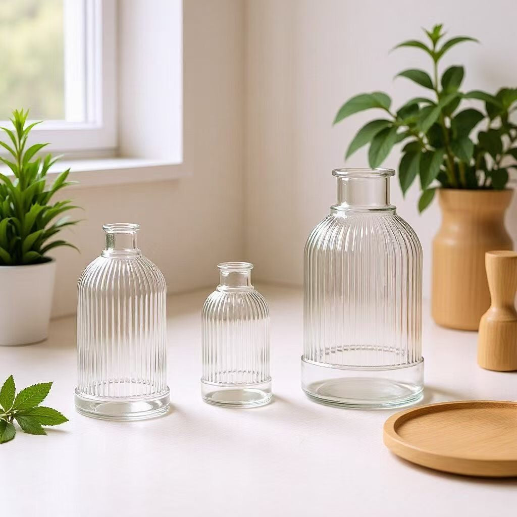 Clear Ribbed Glass Flower Vase – Decorative Bud Vase for Home Table Centerpiece (S / M / L)