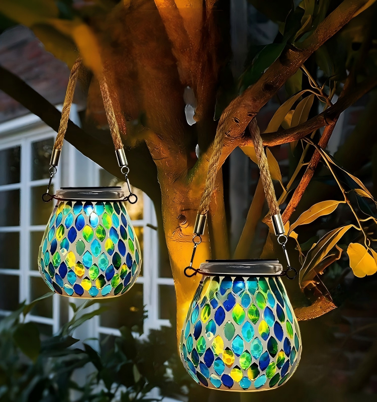 Handcrafted Hanging Mosaic Solar Lantern – Outdoor Glass Mosaic Garden Light for Patio, Tree & Balcony Décor